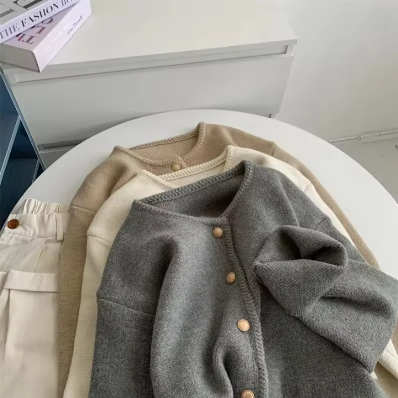 Fashion Knitted Open Cardigan Tops Women's Spring Autumn 2026 Simple Golden Buckle Fragrant  Thicken Warm Long Sleeve Sweater