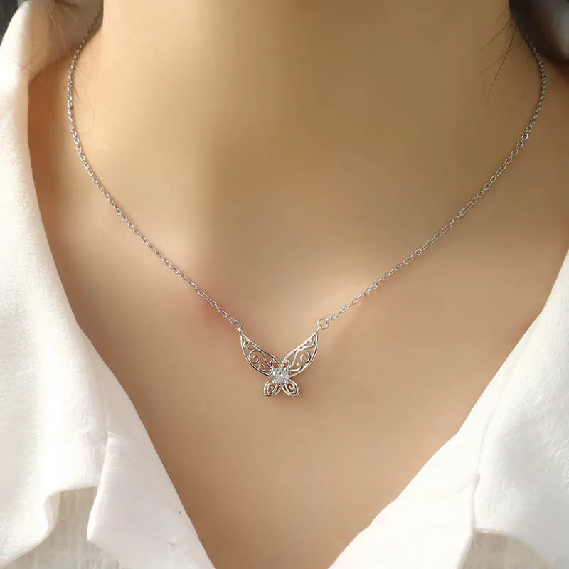 Openwork Butterfly Choker Necklace for Women Round Crystal Zircon Silver Plated Jewelry Gift for Ladies And Girls
