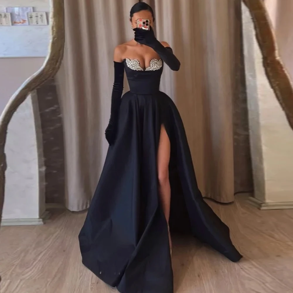 

Classic Satin Sweetheart Evening Dresses Luxury Sweep Train Special Occasion Gowns Delicate Crystal Customized Prom Dresses