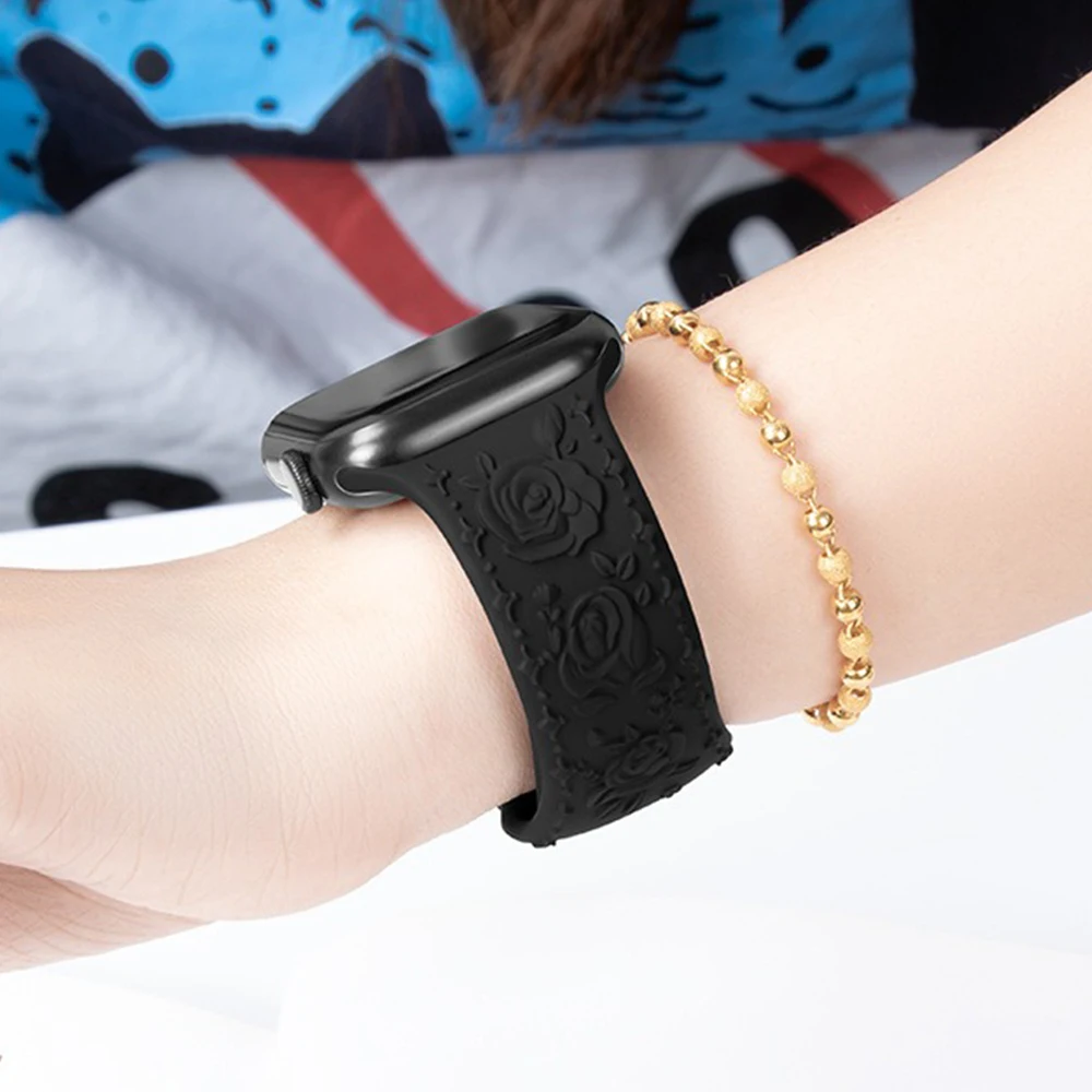 Faixa de Silicone Feminina Gravada Suave para Apple Watch, Correia para iWatch Series 9, 8, 7, 6, 5, 4, Se, 3, 38mm, 40mm, 41mm, 42 milímetros, 44 milímetros, 45 milímetros