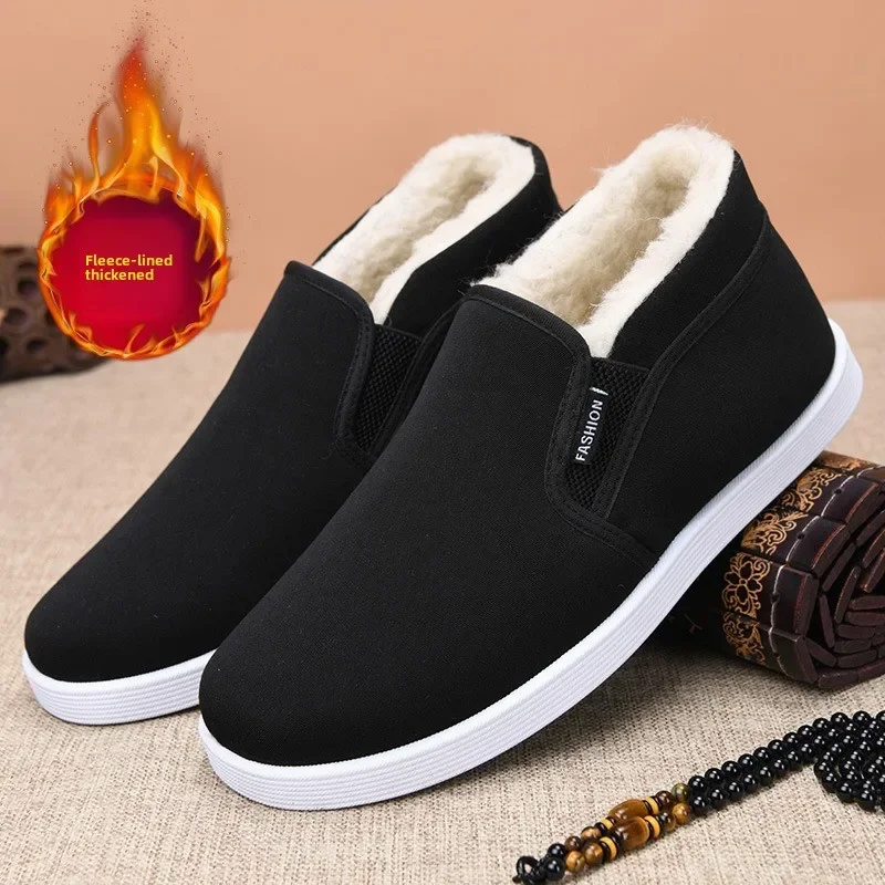 New autumn and winter sheep wool men's boots with thickened fleece for warmth, high top anti slip cotton shoes for men