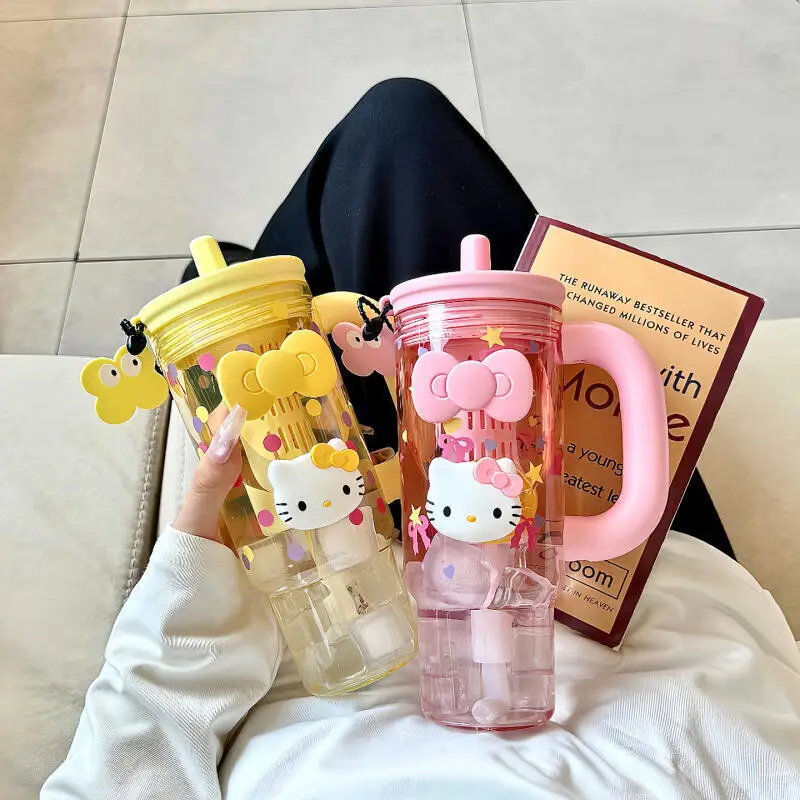 

Sanrio Hello Kitty Пластиковая чашка для воды Чашка для горячей воды Хит-продукт Новый продукт На открытом воздухе Кампус Большая вместимость Взрослый Дом Kawaii