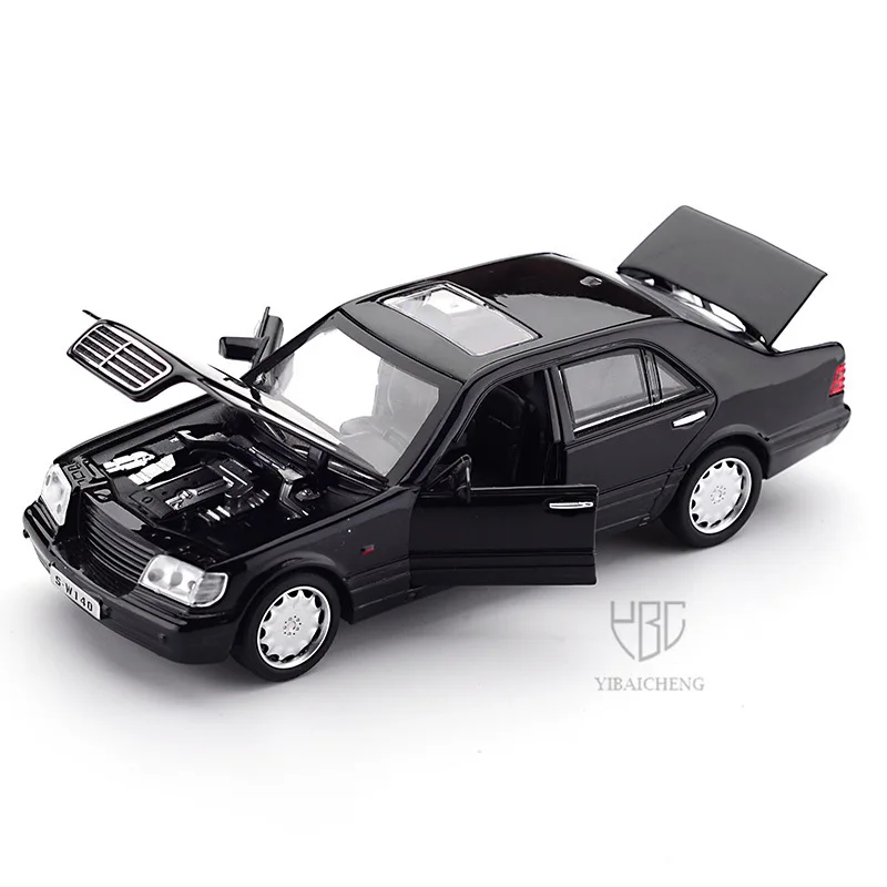 1/32 S-W140 Alloy Model Car Children\'s Toys With Sound Light Pull-back Function High Simulation Alloy Vehicle Model For Boy Gift