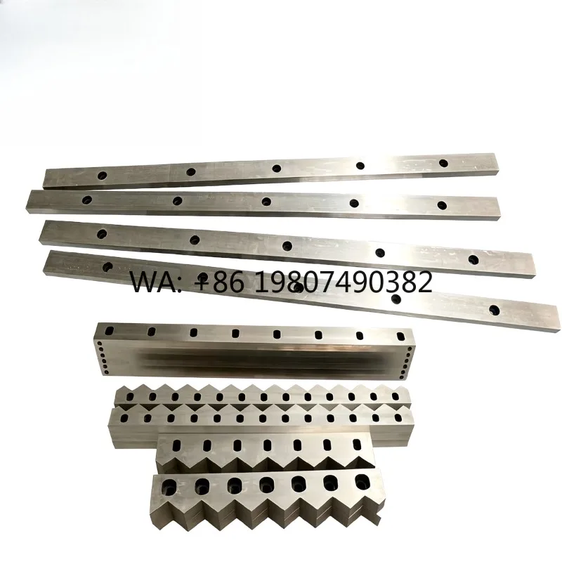 Custom Size High Hardness Crusher Blade Wear Resistant Knife for Plastic Rubber Tire Shredder Recycling Machine Parts