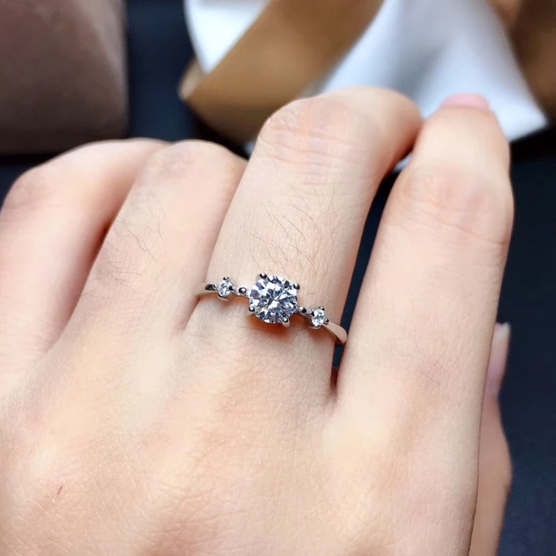 

Moissanite Ring Color D VVS1 GRA Certificate Black Card 925silver Simple Ladies Resizable Ring Ladies