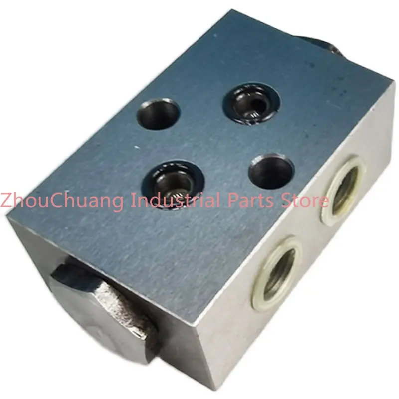Two-way cylinder hydraulic lock, pressure-retaining lock, special lock for outright cylinder to prevent oil return lock