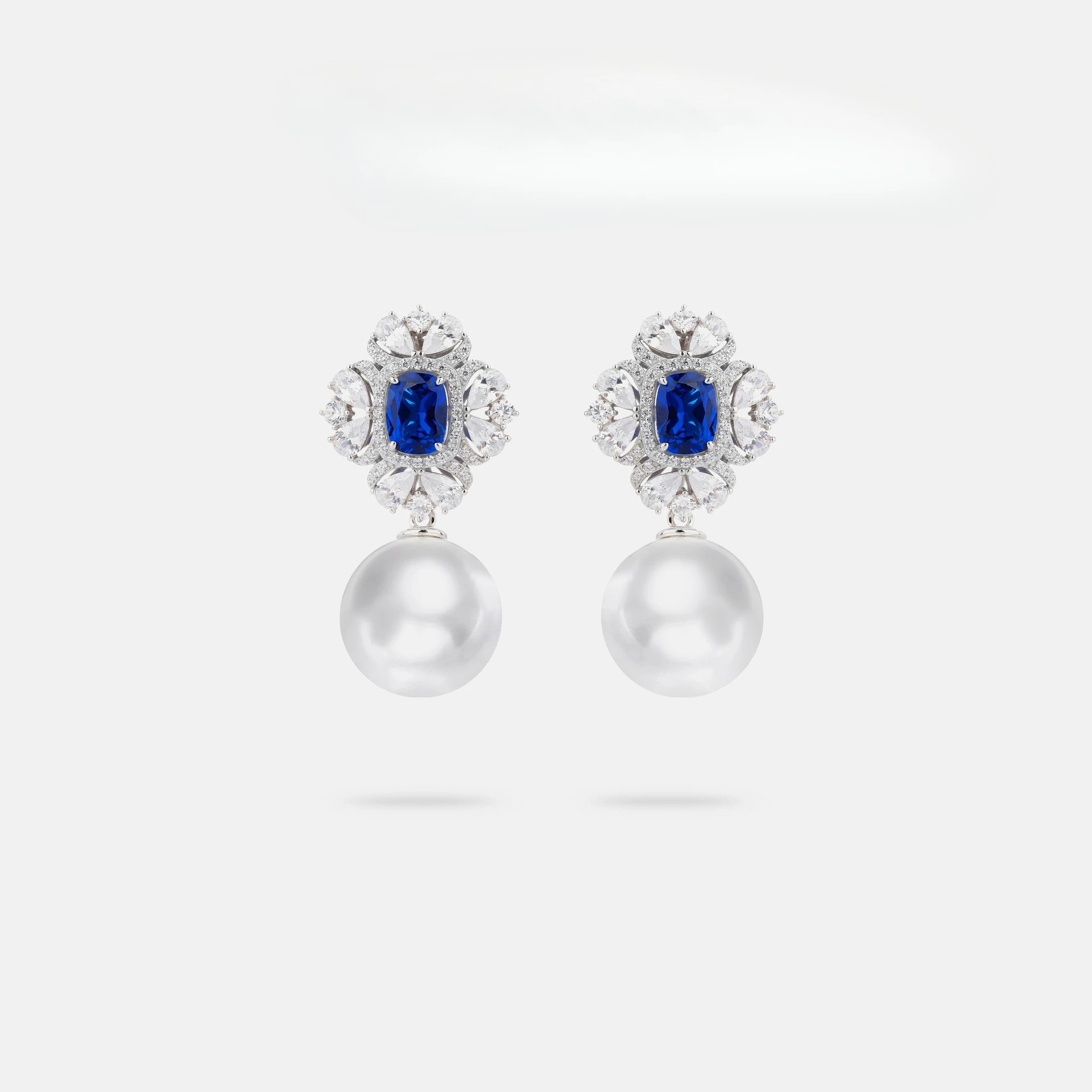 

New S925 Pure Silver Ear Studs with High-end Feel, Electroplated Gold High Carbon Diamond Jewelry, Wedding Jewelry