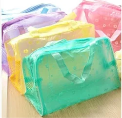 Organizzatore trasparente delle donne della borsa di immagazzinaggio cosmetica del PVC impermeabile di 5 colori per le borse da bagno di viaggio di compressione del sacchetto di trucco