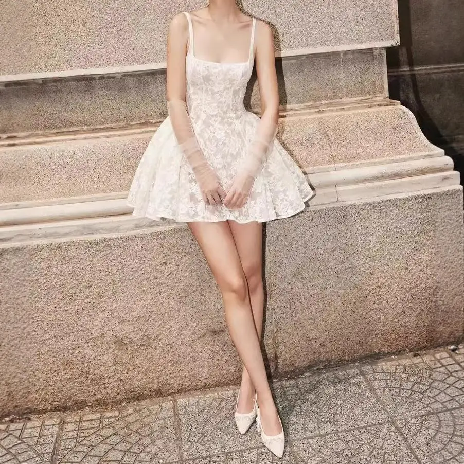 

Кружевное платье с низким вырезом, сексуальное чувственное платье на бретельках, китайский бренд, костюм со средней талией без свека KTV, костюм из искусственной кожи, осень 2025 г.