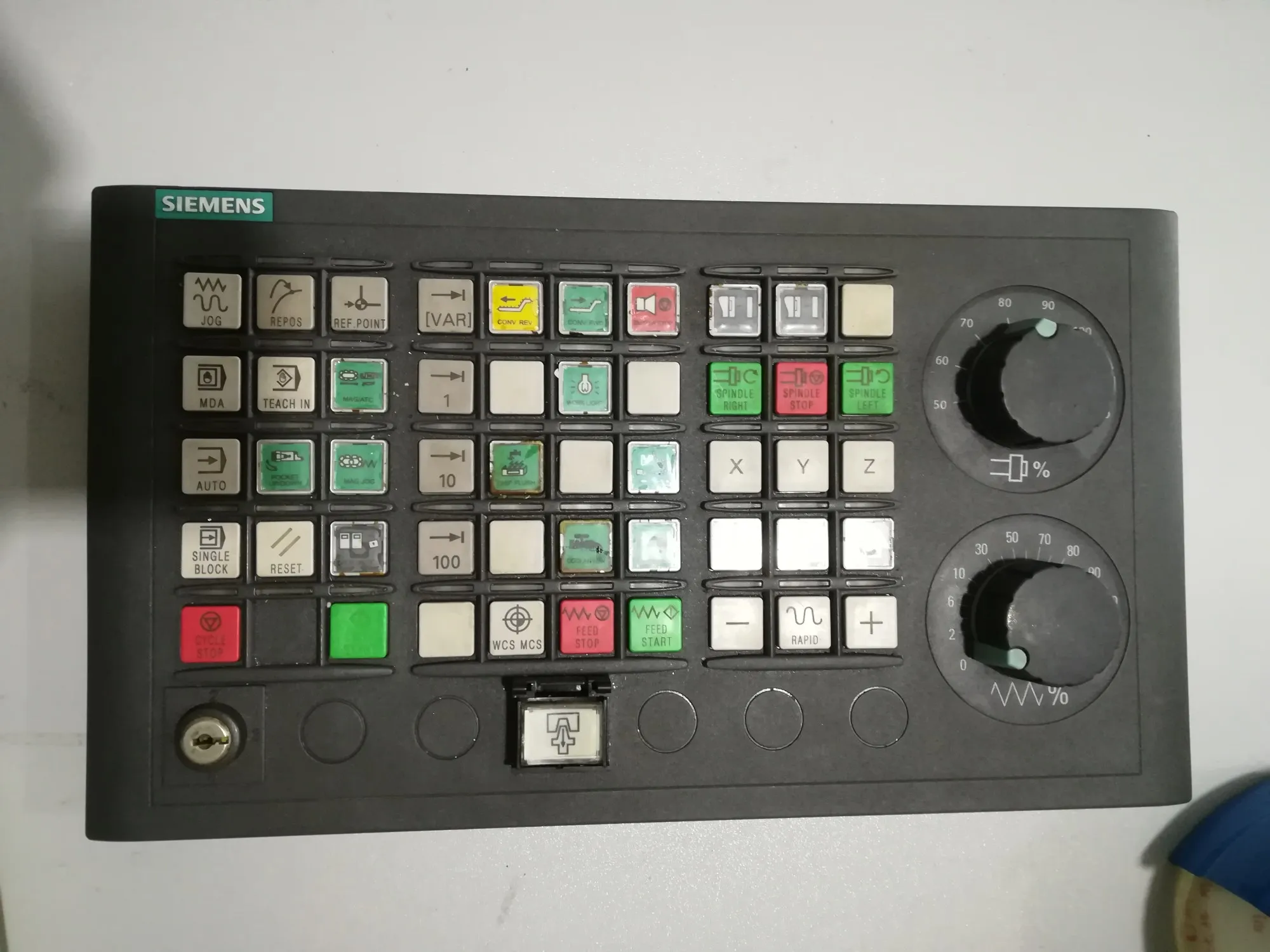 

6FC5303-0AF23-0AA1 Siemens Operator panel Test ok