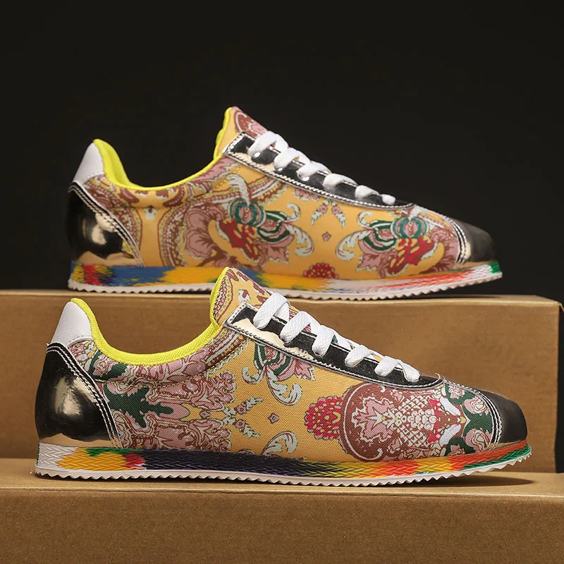 Men Casual Shoes New 2025 Men's Yellow Sneakers Fashion Graffiti Printed Fabric Men Sneakers Comfort Lightweight Flats Shoes view 5