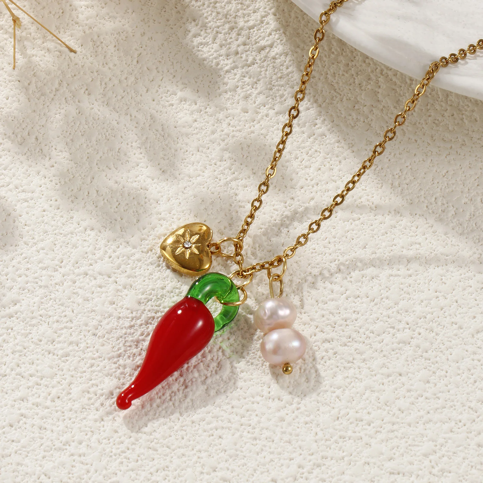 1pc Pastoral Cute Necklace Stainless Steel Link Cable Chain Red Lampwork Glass Chili Heart Charm Necklace For Women 45cm long
