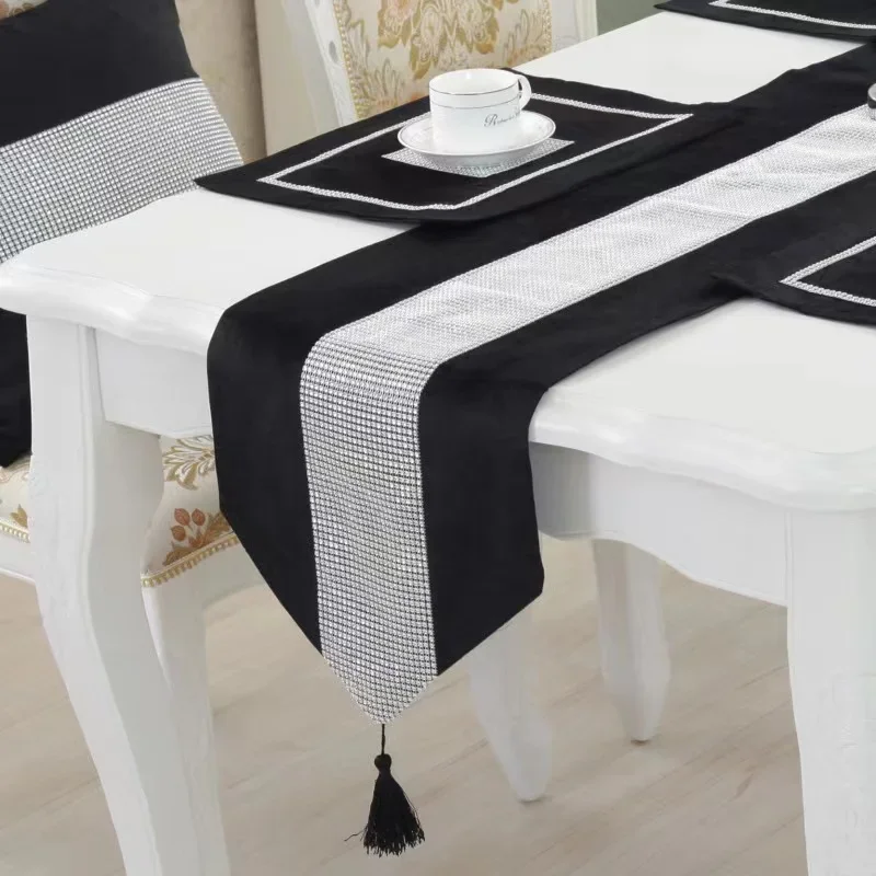 Flannel Black Table Runner Pillowcase Placemat Table Mat Modern Rhinestones Runner Faux Soft Home Wedding Hotel Table Decoration