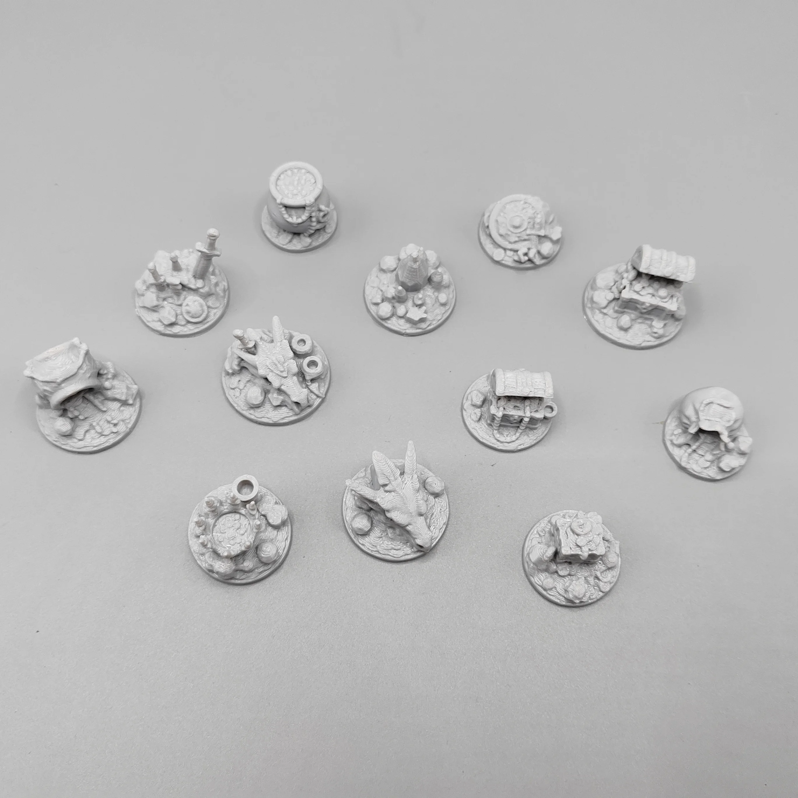 Fantasy Ruins Treasure Miniature Decor Ornaments, 2-3cm Vintage Dungeon Wealth Scenery Resin Diorama Accessories