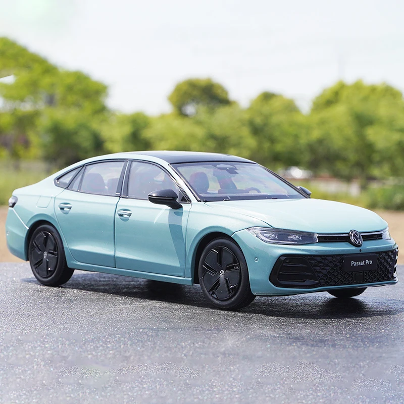

1:18 Scale Diecast Alloy Volkswagen Passat Pro 2024 Toys Cars Model Classics Nostalgia Adult Souvenir Gifts Static Display