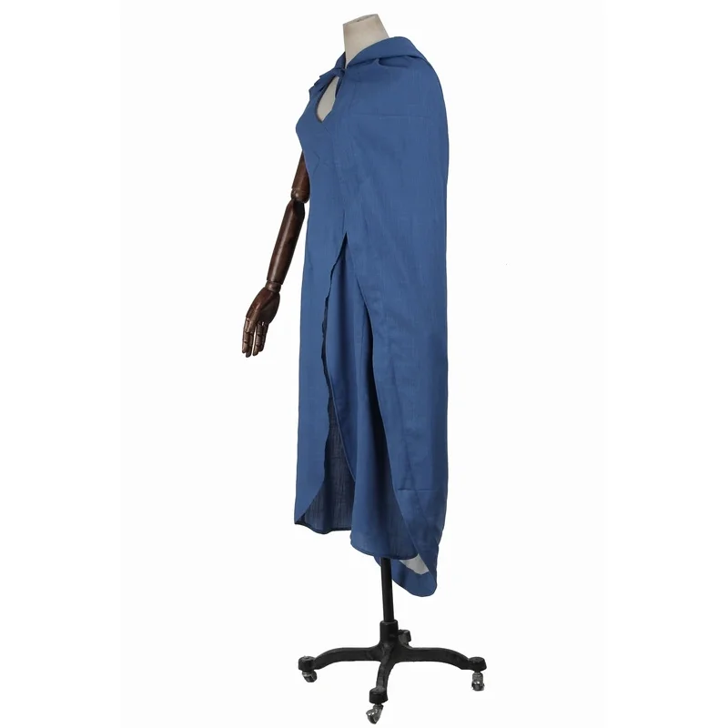 Daenerys Targaryen Costume Blue: Real-World Review from Someone Who Wore It  to a Fantasy Convention