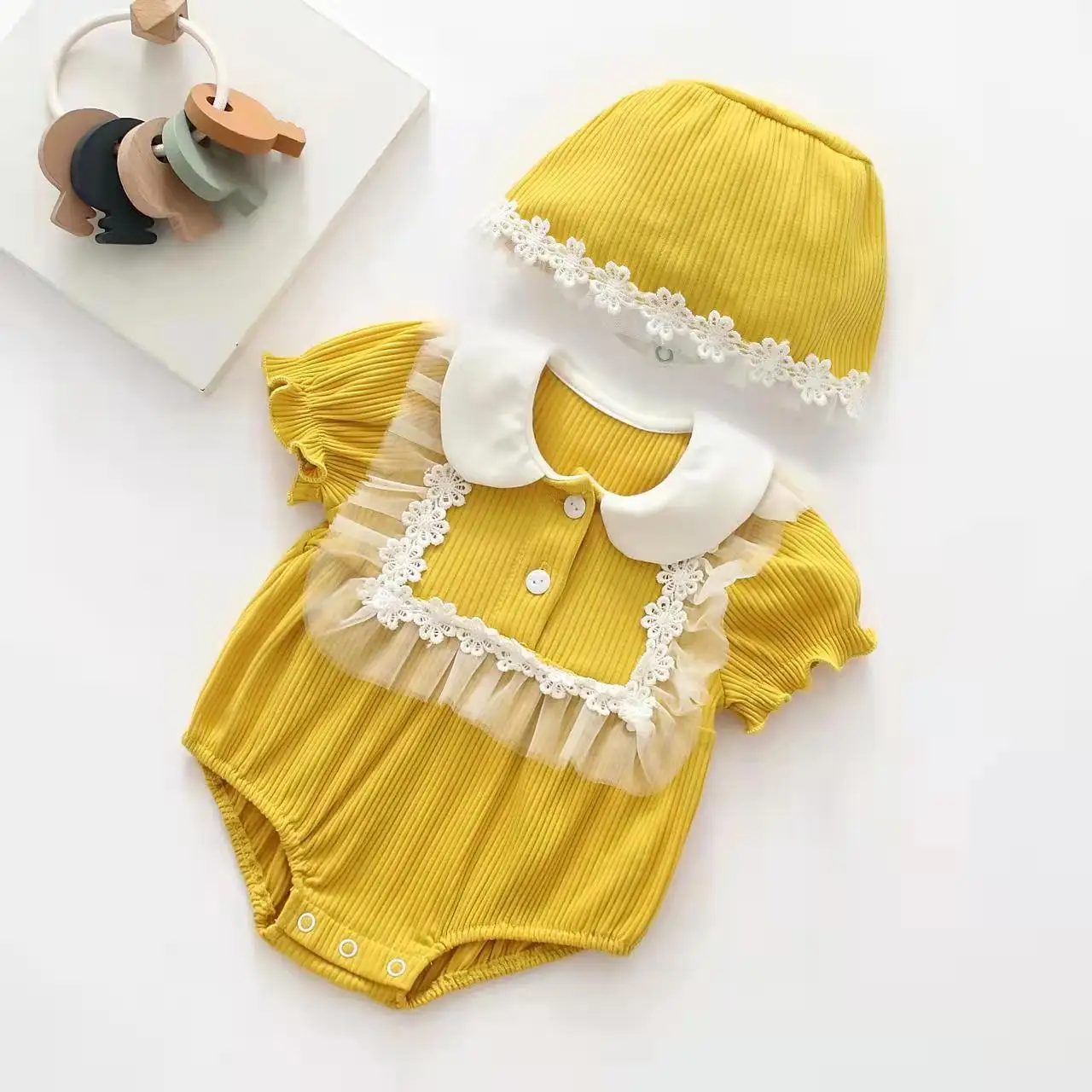 Fashion Newborn Baby Girl Clothes Yellow Romper Clothing Set Jumpsuit & Lace Cap 2pcs Cute Infant Girls Sets