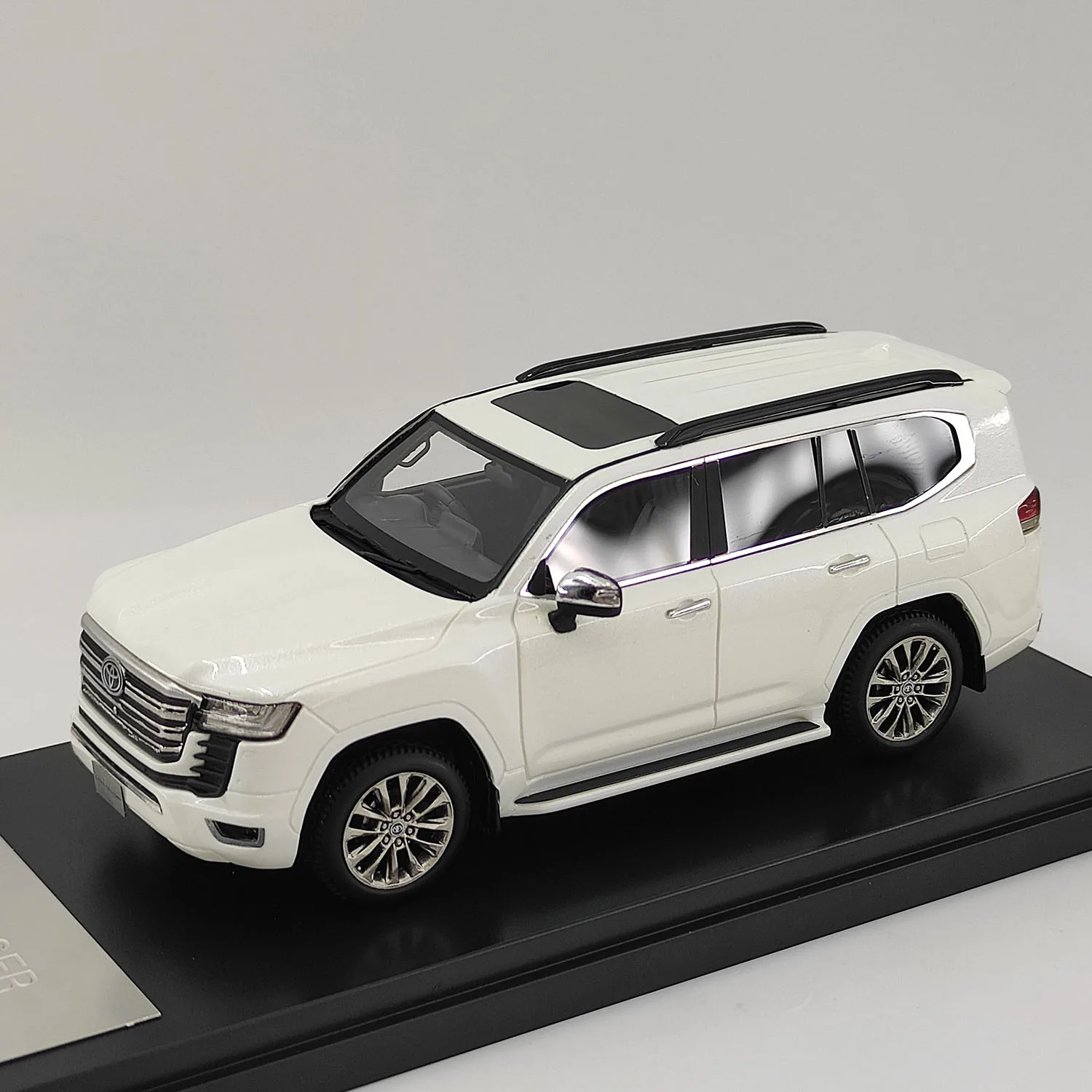 Hi-Story 1:43 Toyota LAND CRUISER GR Sport 2021 Model Samochodu z Żywicy Kolekcjonerski Zabawka Prezent Pamiątka Ozdoba Dekoracyjna
