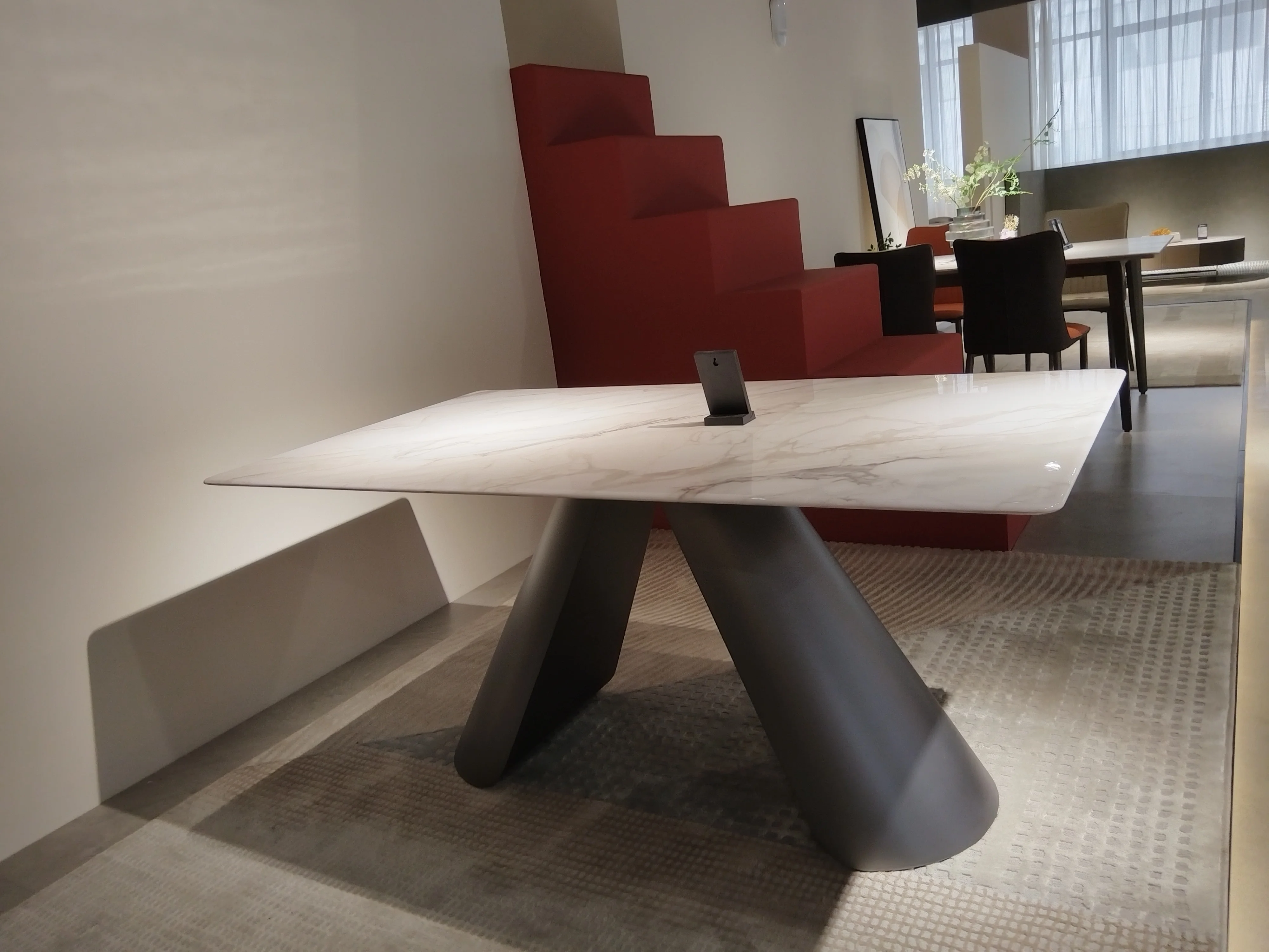 %e forFactory Direct Sintered Stone Top Dining Table with Metal Legs Marble Look Dining Table*