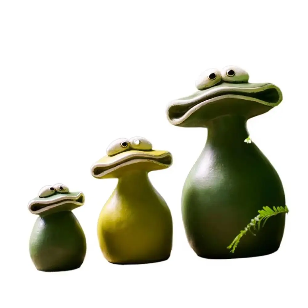 Synthetic Resin Big Mouth Frog Resin Crafts Sculpture Whimsical Figurine Frog Flower Pot Ornament Simple Style Cute