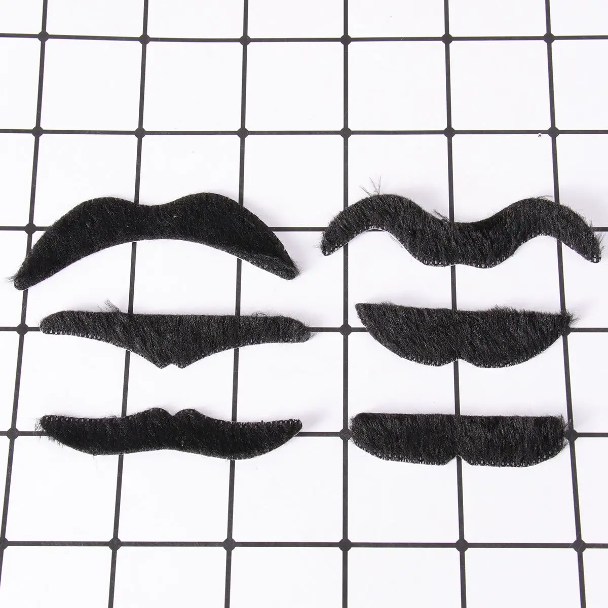 Faux moustache auto-adhésive, 6 pièces, accessoires de Costume, nouveauté, décorations de fête de mascarade, barbe en peluche réaliste, convient aux adultes et aux enfants