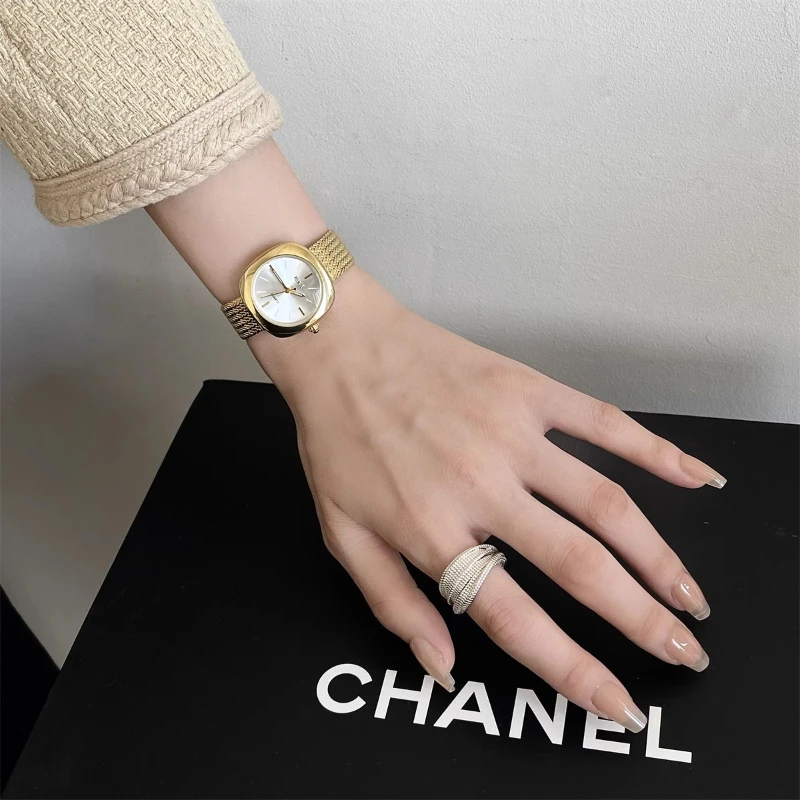 2025 waterproof quartz watch birthday gift antique classic trend women's watch elegant and simple