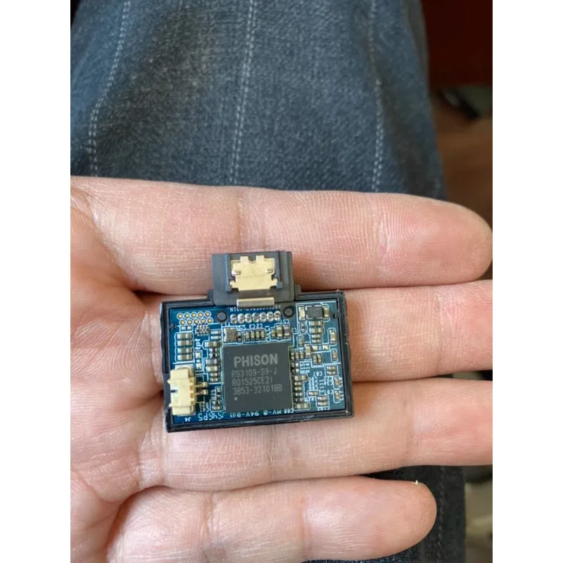 

64G Supermicro SVF M SA TA Flash Phison satadom TH58TFG9D FKBA8K Solid State