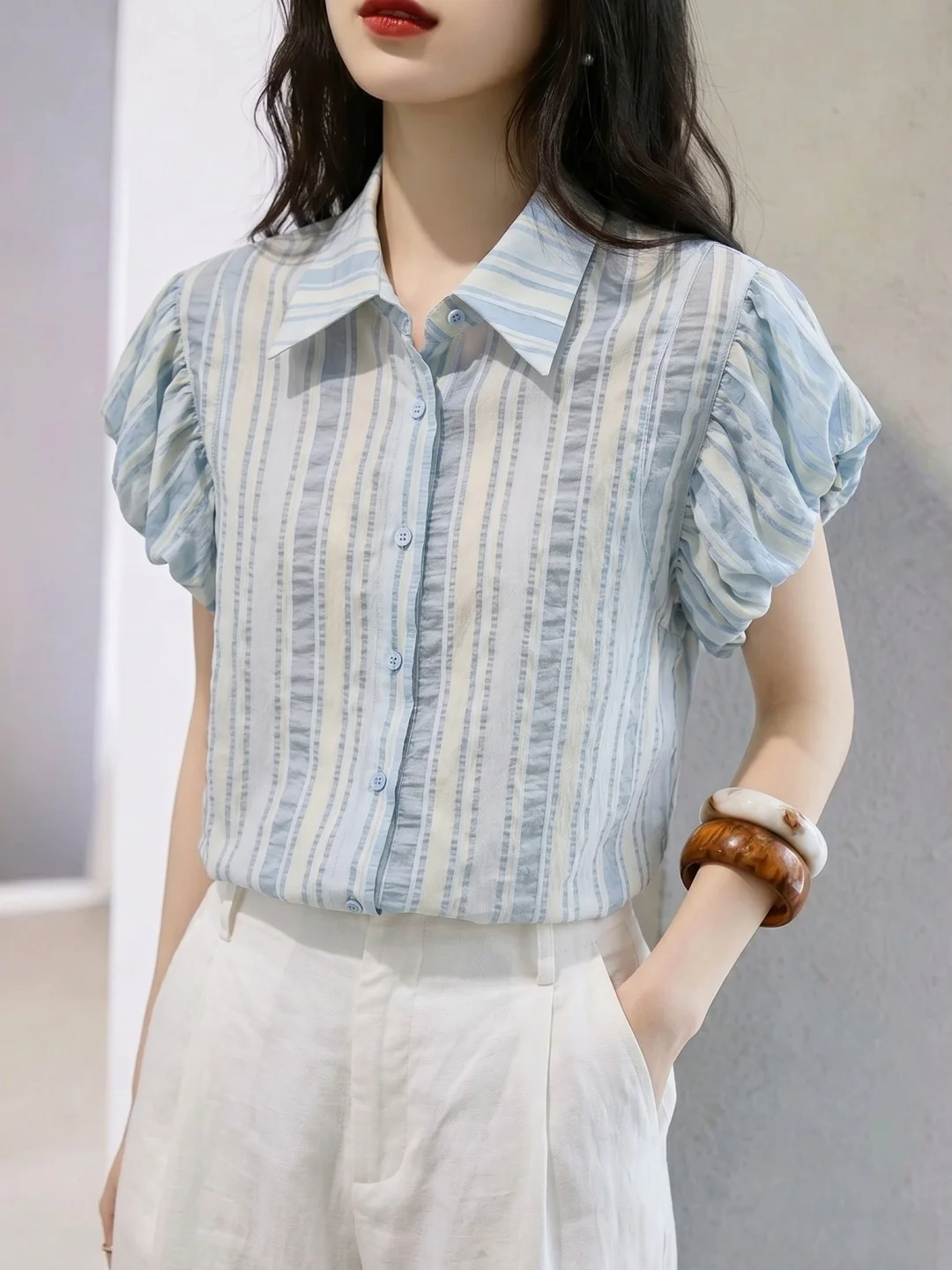 

Summer 2026 Fashionable Neck Shirt Color Block Striped Design Single Button Women's Top Korean Style Commute Wind Loose Fit
