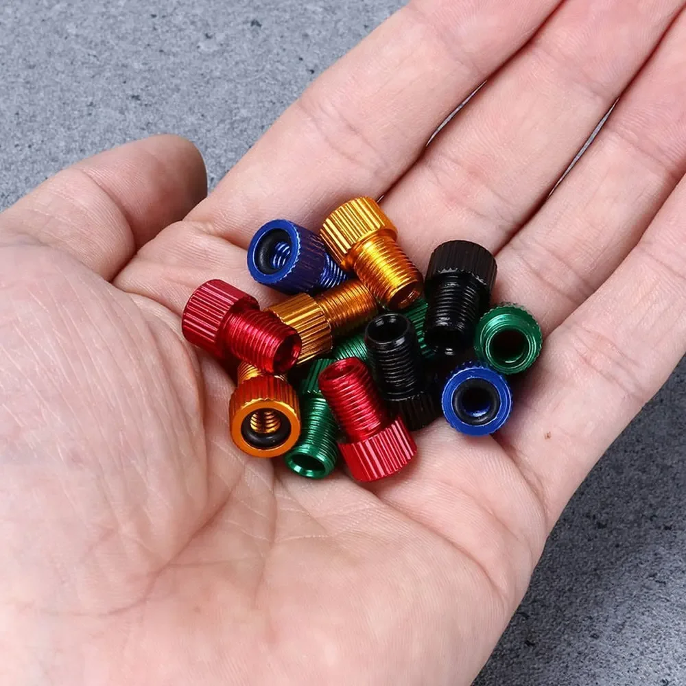 4 قطع محول صمام بريستا إلى شريدر - محول إطارات الدراجة الفرنسي/المملكة المتحدة إلى الولايات المتحدة - يعمل مع المضخة القياسية وضاغط الهواء