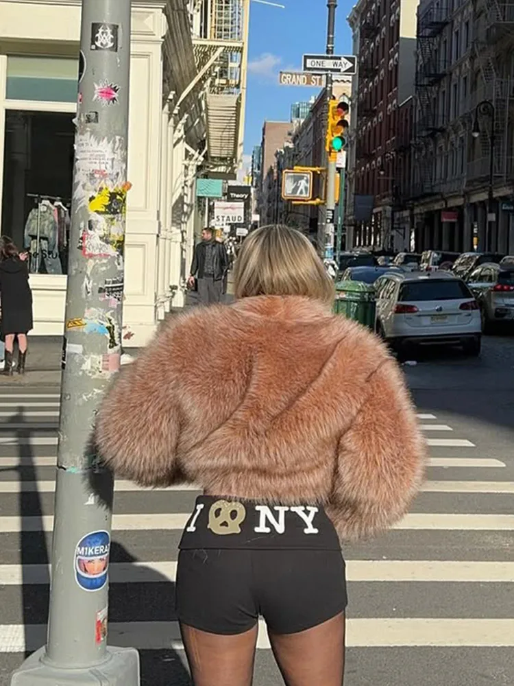 Winter Women's Vintage Fake Fur Coat 2025 New Fashion Round Neck Full Sleeves Coats Daily Commuting Thicken Fur Warm Outerwears