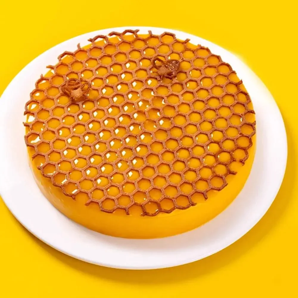 

Honeycomb Silicone Fondant Cake Mold Sugar Craft Cake Decoration Honeycomb Molds Beehive Fondant Press Pad for Dessert Cupcake