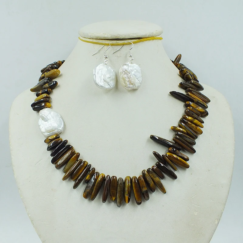 

Natural Irregular Crystal/White Baroque Giant Pearl Necklace/Earring Set 18”