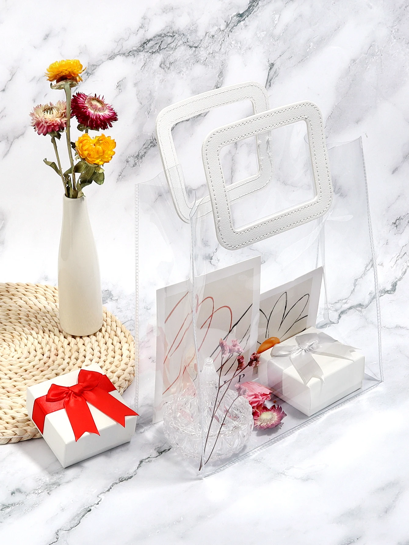 1 Piece Clear Gift Bags with Handles PVC Tote Bags for Sending Present Reusable Retail Shopping Bags for Christmas Party Wedding