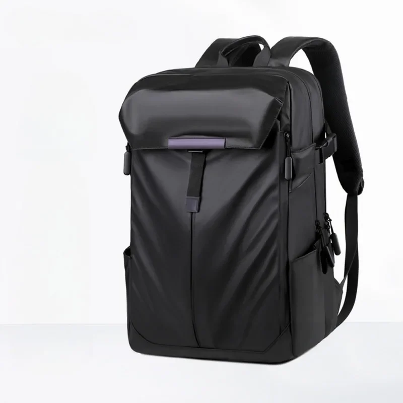 

Splash-proof leather membrane backpack Reduces large capacity travel business commuter backpack Cycling backpack