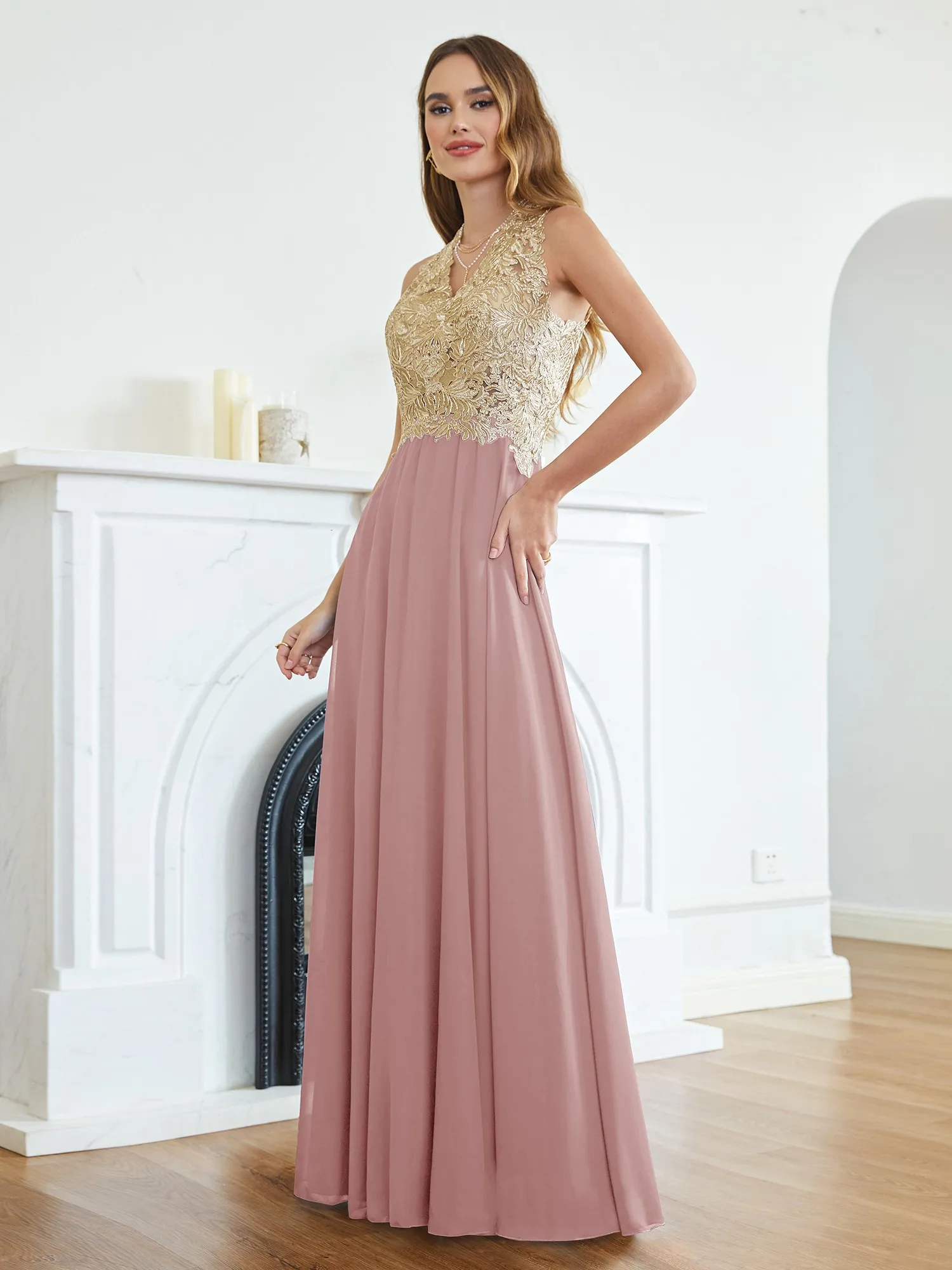 Sexy Deep V Neck Evening Dresses Halter Backless Elegant Appliques Gold Embroidery Illusoion Formal Party Prom Gowns Vestidos