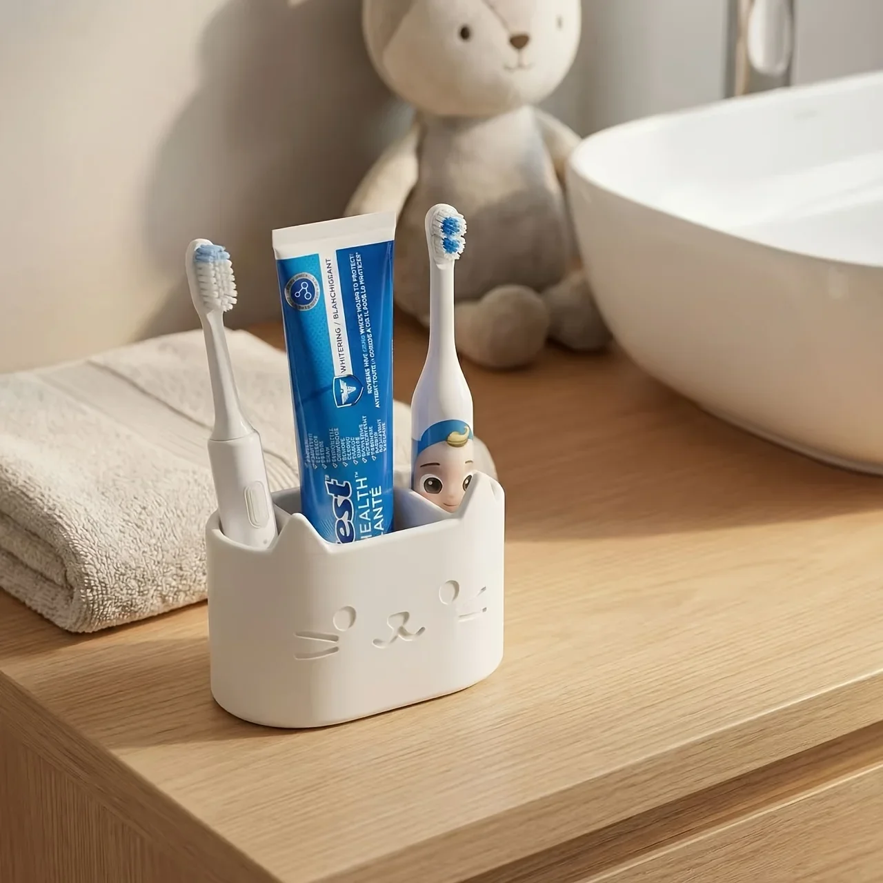 1pc Cat-Themed Three-Hole Self-Draining Toothbrush Holder, Desktop Storage Organizer For Cosmetics, Facial Cleanser