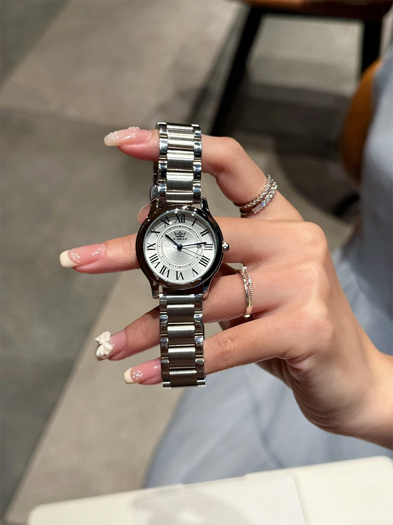 

2025Кварцевые модные элегантные женские часы знаменитостей, классические простые часы с маленьким циферблатом, водонепроницаемые деловые женские часы с синей иглой