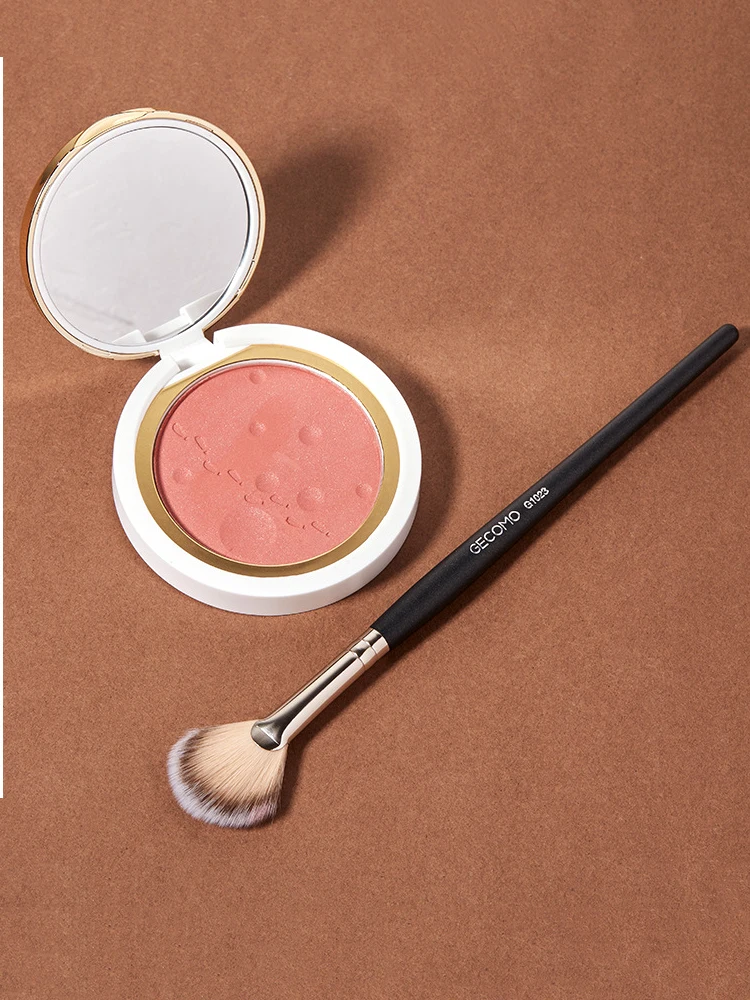 Powder blusher high gloss brush, soft hair, no powder, easy to apply makeup, novice powder blusher makeup brush, beauty tool