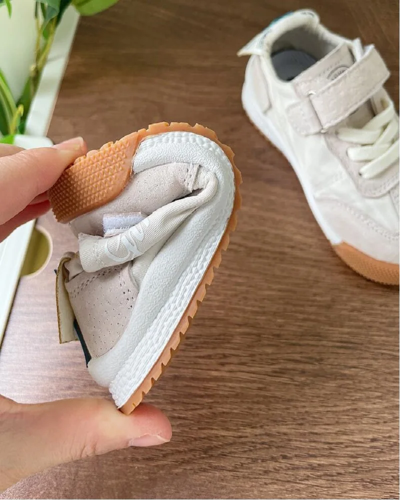 Scarpe da Cricket per bambini taglie primaverili e autunnali 21-30 scarpe di tela traspiranti per neonate ragazzi moda Casual scarpe singole kaki