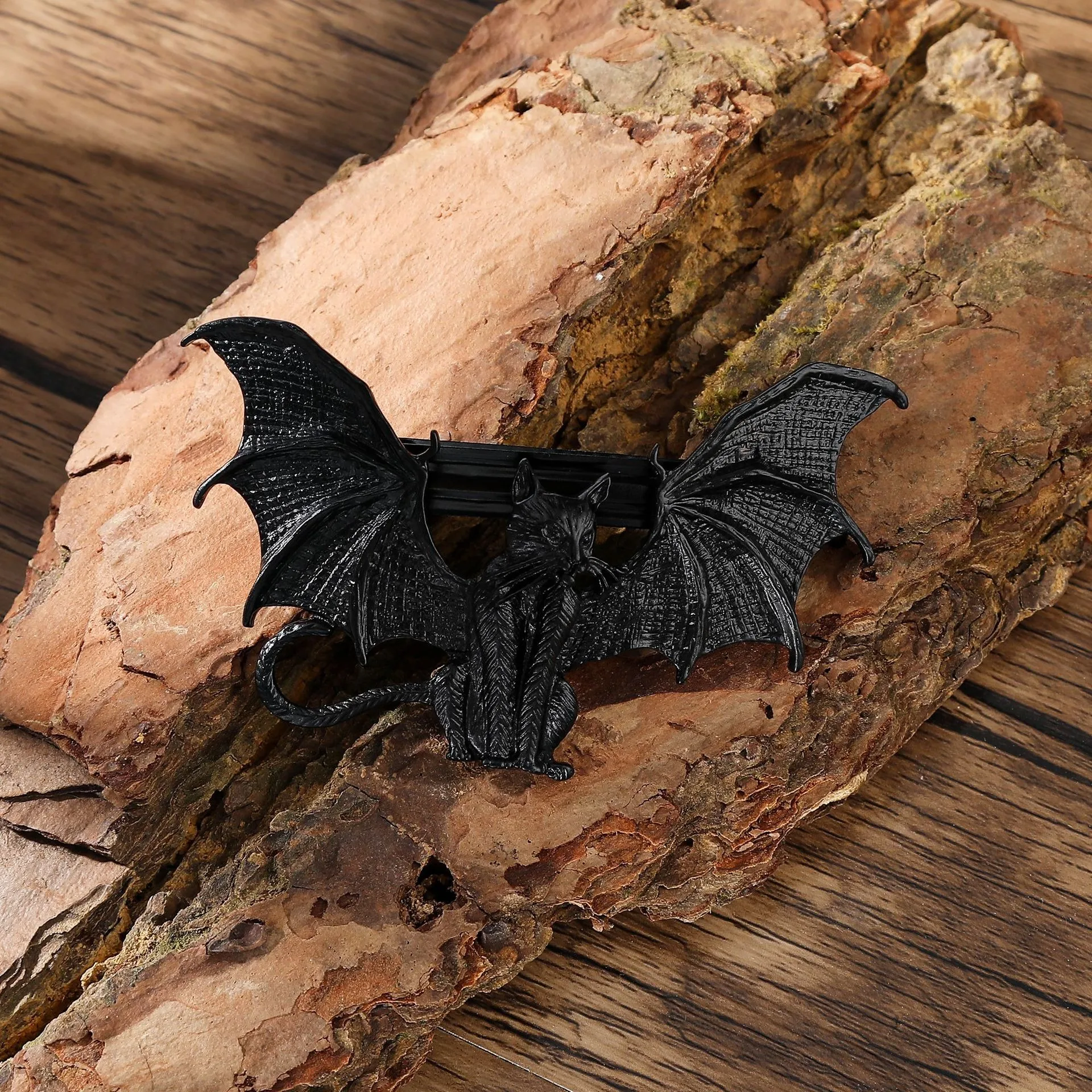 1pc Gothic Winged Cat Hair Clips Mythical Bat Winged Kitten Design Perfect for Goth Outfits Fantasy Cosplay Hair Accessories view 5
