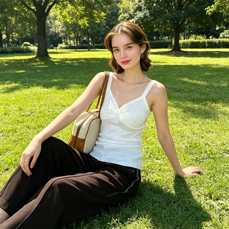 Design-Inspired Early Spring New Style Elastic Slim-Fit Versatile V-Neck Knit Camisole Sweet Girly Style Tank Top for Women