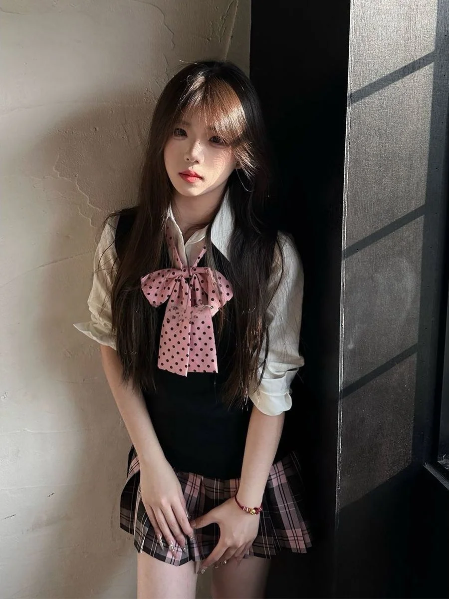 

Sweet Black Sweater Vest Top Short Sleeve Shirt Powder Fog Harg Skirt Original Set Women's Style Preppy Summer Casual Outfit