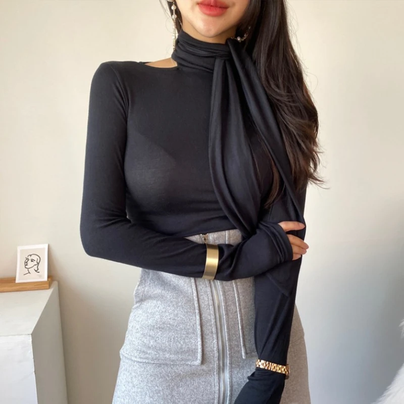 Camisetas coreanas de primavera 2026 para mujer, camisetas elegantes con un solo hombro, bufanda recortada, correa para el cuello, cuello simulado, Tops ajustados de manga larga con cuello alto