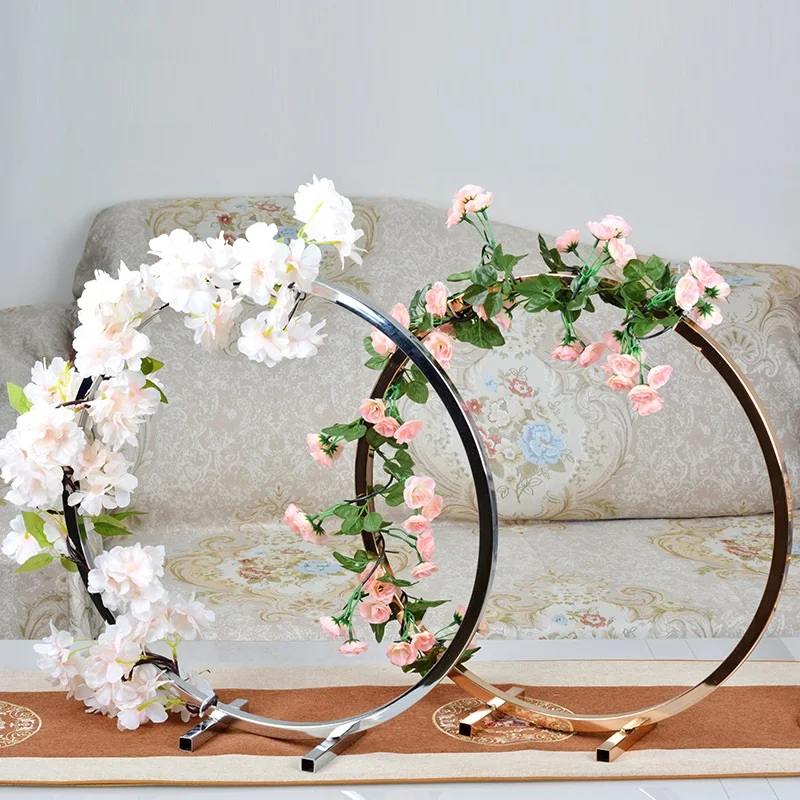 

2022 Round Ring Arch Wedding Table Centerpieces Metal Props Artificial Shelf Road Lead Floral Stand Backdrop Decoration