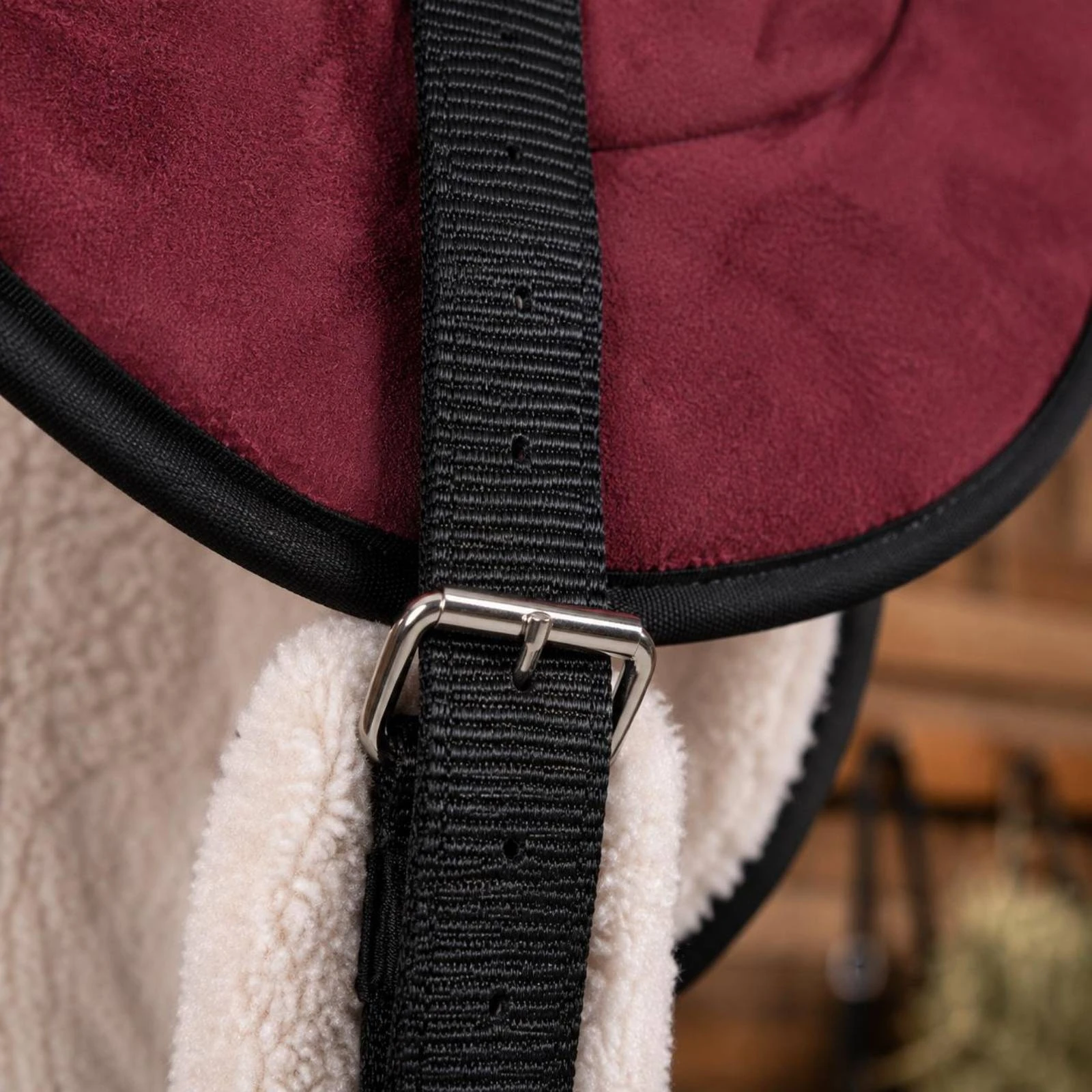 faux-suede-saddle-pad-stitched-panels-equestrian-gear