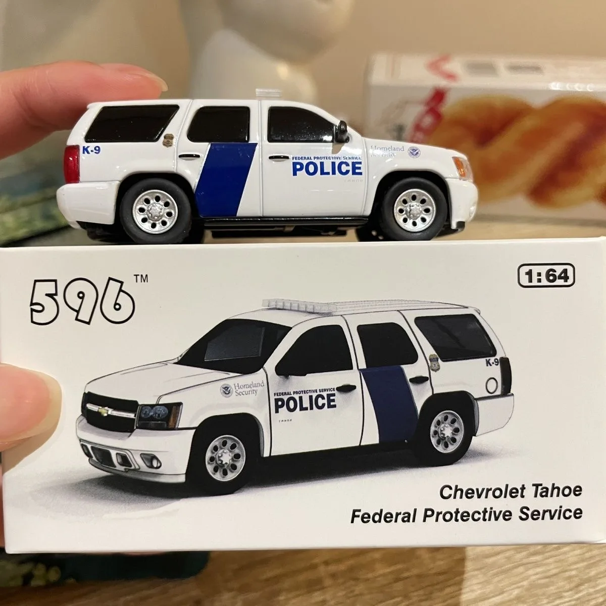 596 1:64 Chevrolet Tahoe US Homeland Security Border Administration Police Car Alloy car model - Fast shipping