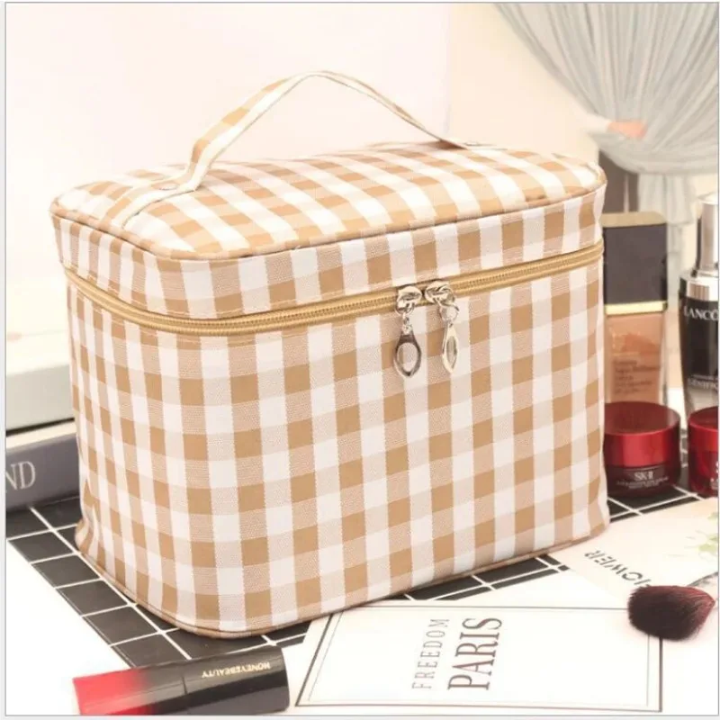 Women\'S Large Capacity Cosmetic Bag Toiletry Storage Organizer Beauty Pouch Girls Travel Foldable Waterproof Makeup Case Handbag