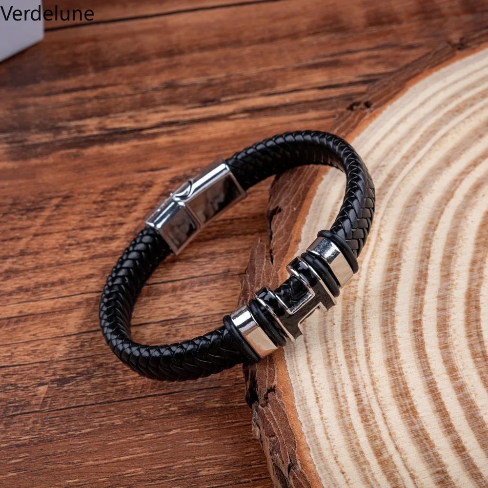 سوار حرف H للرجال بمشبك مغناطيسي - مجوهرات أولية عصرية وأنيقة