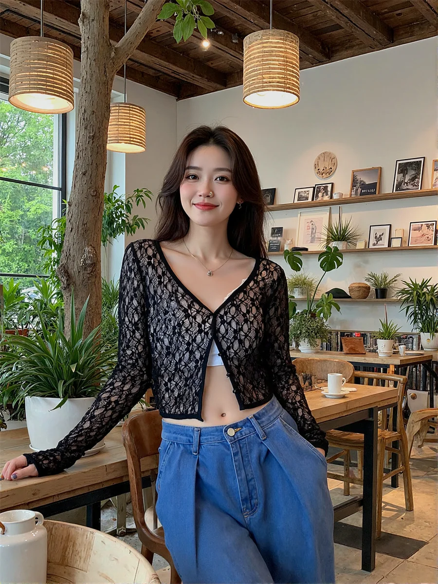 White Woman Lady Shirts Lace Hollow Out Ulzzang Korean Style Fashion Preppy College Sweet Cute Kawaii Simple Basic Button Up