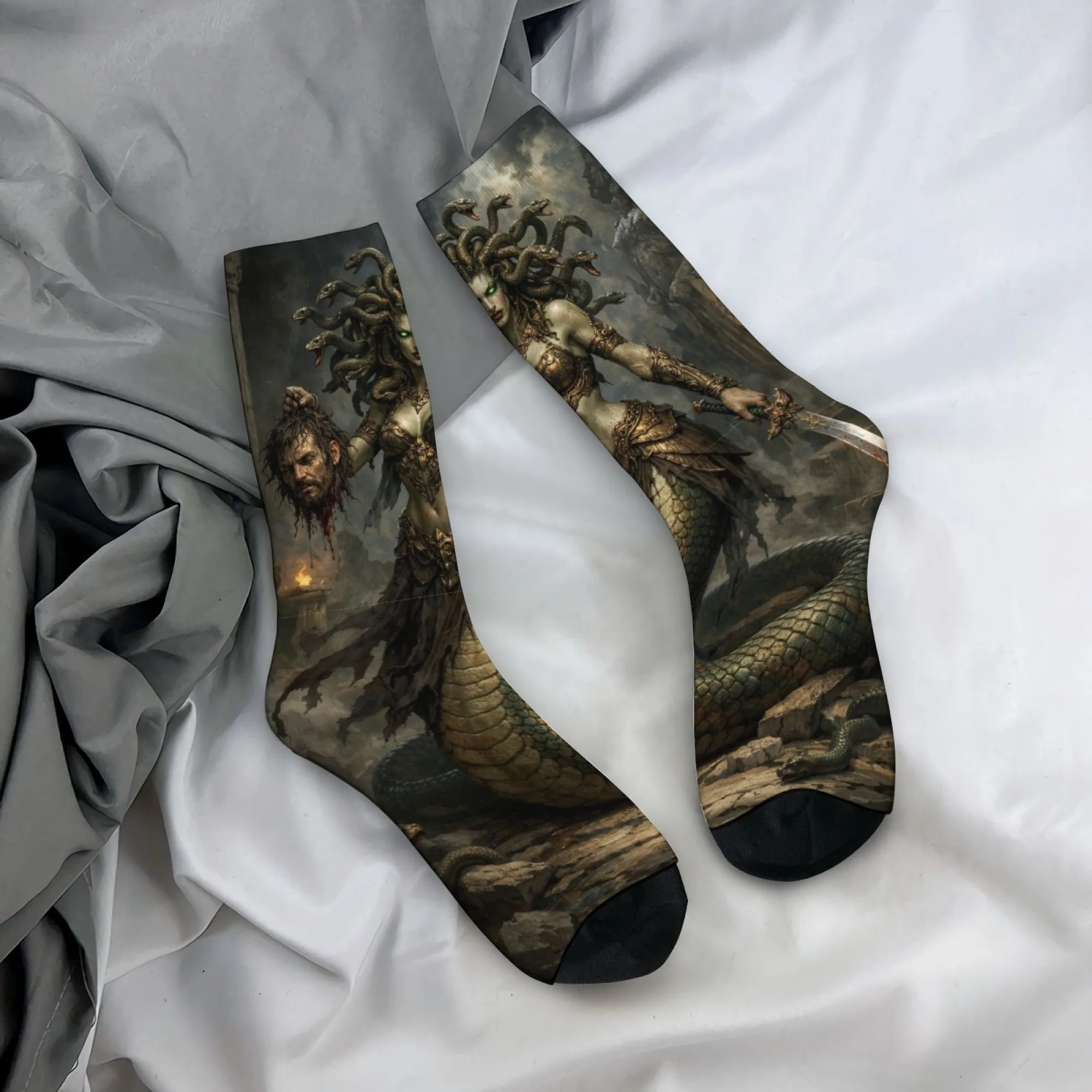 Terrifying Medusa Crazy Hip-Hop Socken, lustige Herrensocken im Harajuku-Retro-Stil, bequeme, lässige Street-Fashion-Socken
